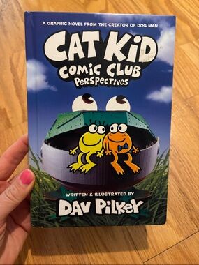 Cat Kid Comic Club: Perspectives by Dav Pilkey - Blue Cover